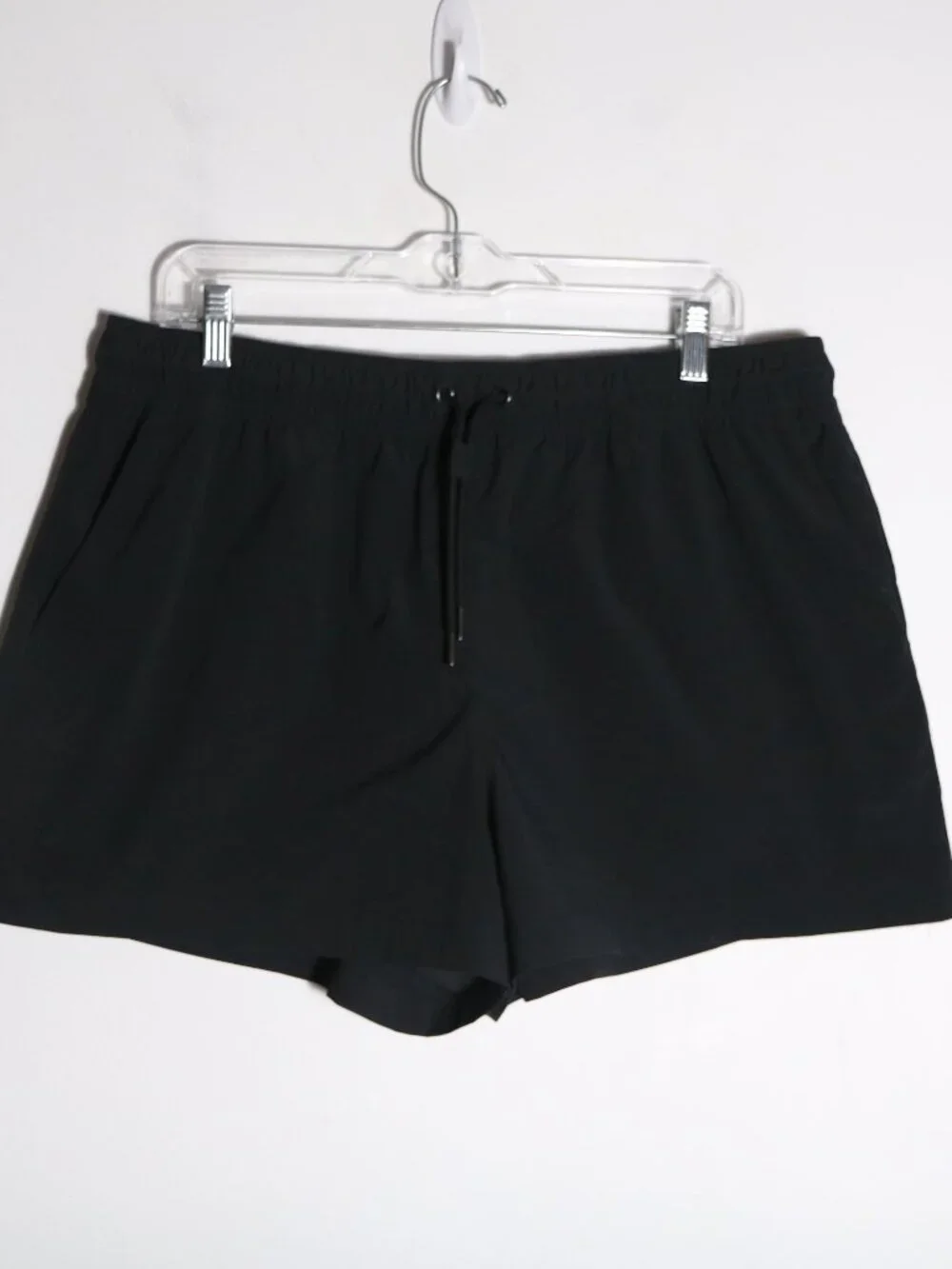 Athleta Mid Rise Poplin Short Womens Large Black Athletic Pull On Drawstring